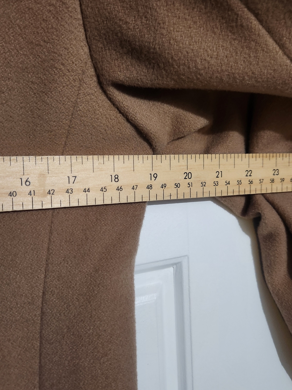 Luxury Vintage Valentino Uomo Camel Coat 100% Wool Double Breasted Italy M/L - Picture 8 of 8